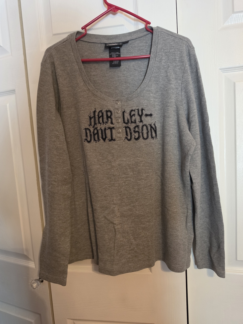 Harley-Davidson Light Gray Scoop Neck Long Sleeve Thermal with Embroidered Logo